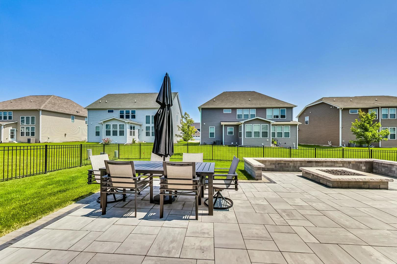 2304 Corn Lily Road Naperville, IL 60564 - Photo 58 of 65 Gallery Image 58