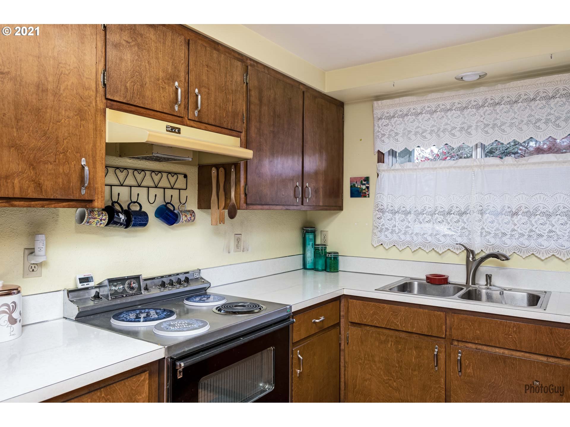 2283 North 11th Street Springfield, OR 97477 - Photo 13 of 28 Gallery Image 13