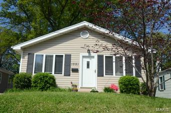 1021 Lindemann Road St. Louis, MO 63131 - Photo 1 of 20 Gallery Image 1
