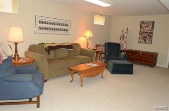 1021 Lindemann Road St. Louis, MO 63131 - Photo 14 of 20 Gallery Image 14