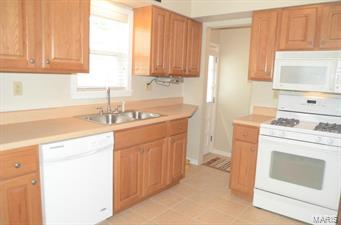 1021 Lindemann Road St. Louis, MO 63131 - Photo 8 of 20 Gallery Image 8