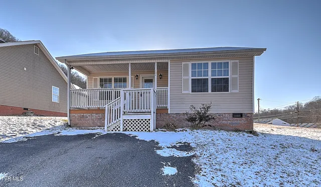 $224,900 | 104 St James Place, Bristol, TN 37620
