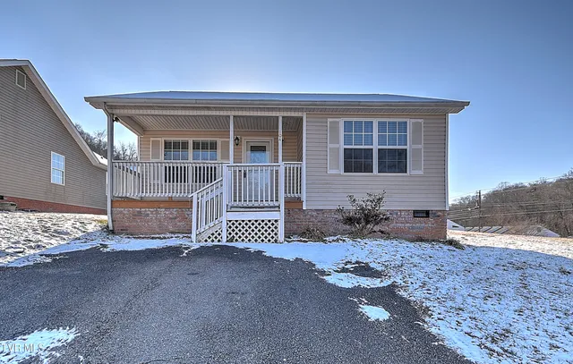 $224,900 | 104 St James Place, Bristol, TN 37620