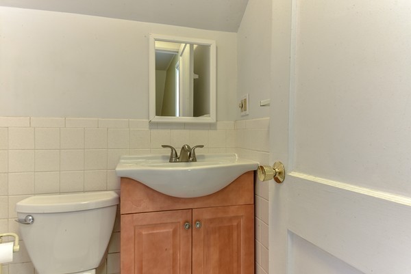 2 Vernon Road Natick, MA 01760 - Photo 14 of 17 Gallery Image 14