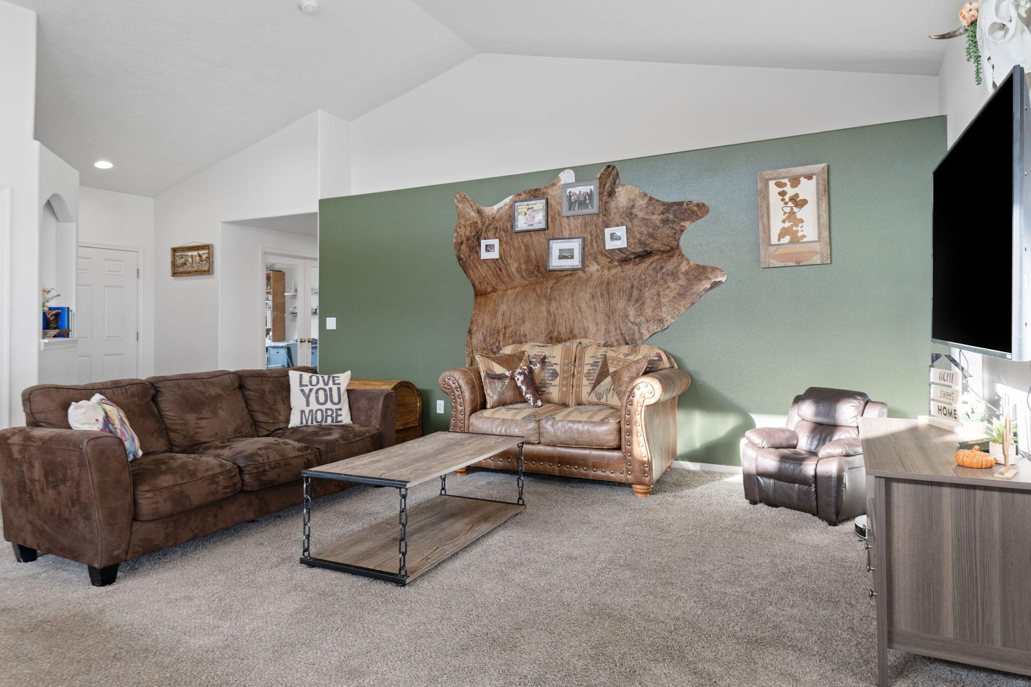 7056 Southwest Kent Lane Culver, OR 97734 - Photo 13 of 65 9-web-or-mls-DSC_1118