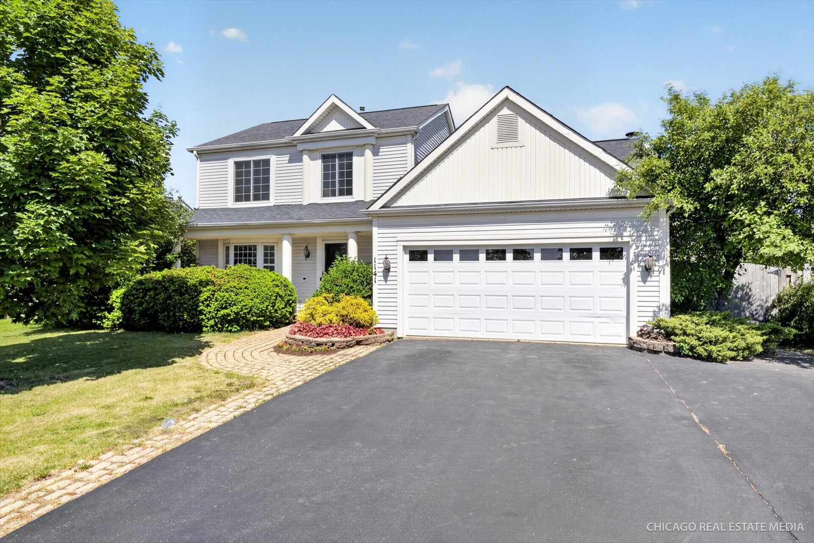 1141 Stonegate Road Algonquin, IL 60102 - Photo 1 of 27
