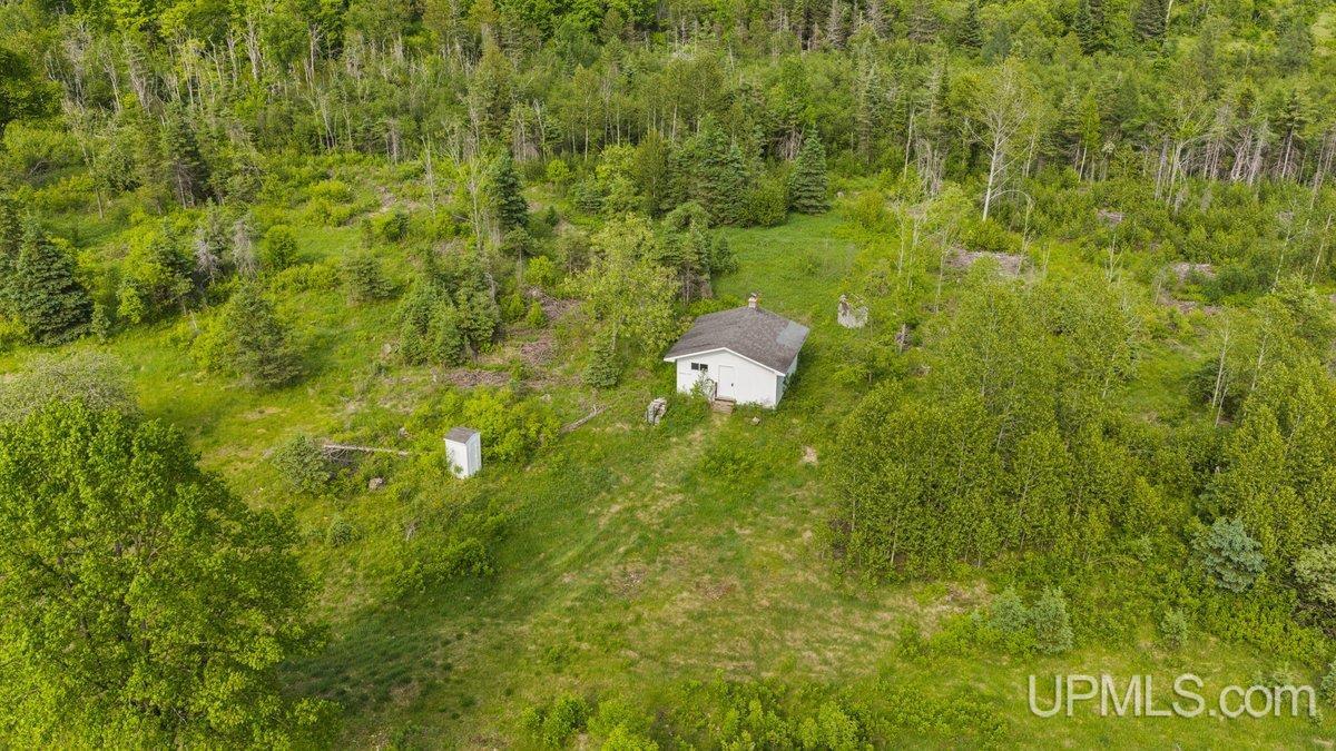8789 38 Road Rapid River, MI 49878 - Photo 11 of 23