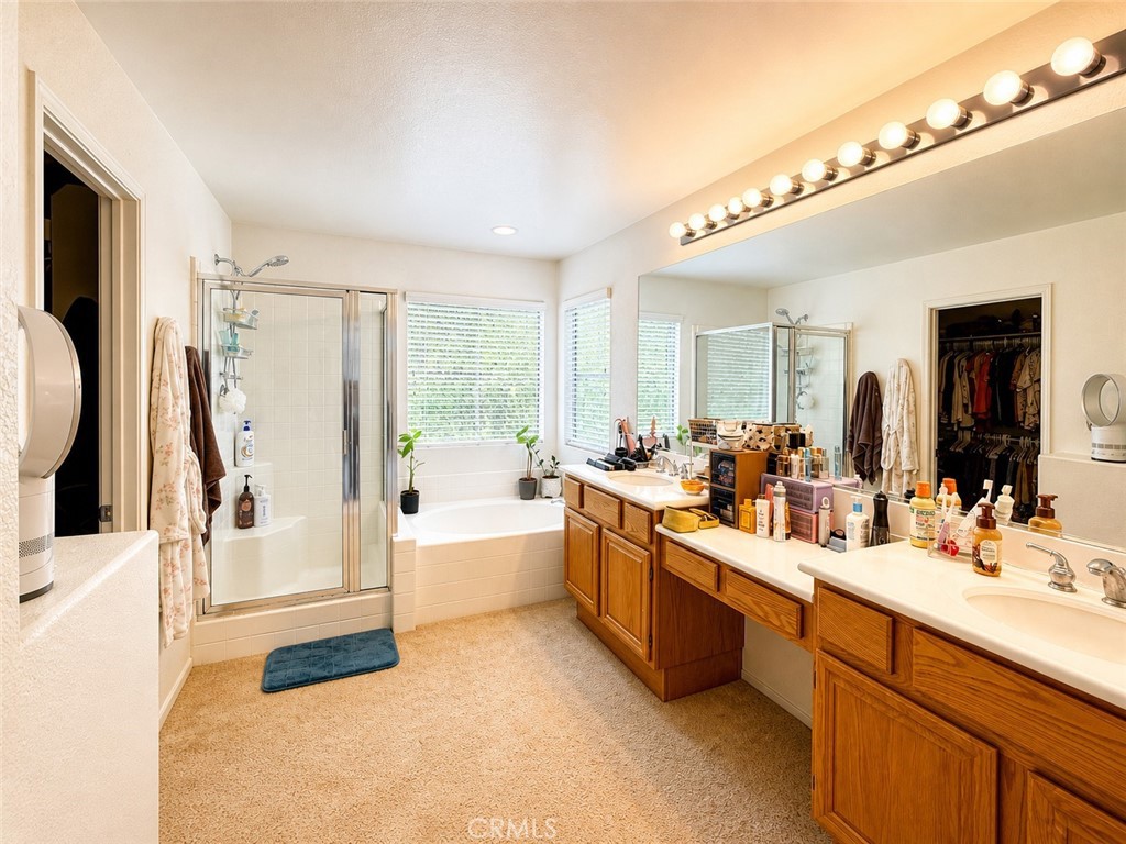 40344 Torrey Pines Road Murrieta, CA 92563 - Photo 16 of 28 Primary Bath