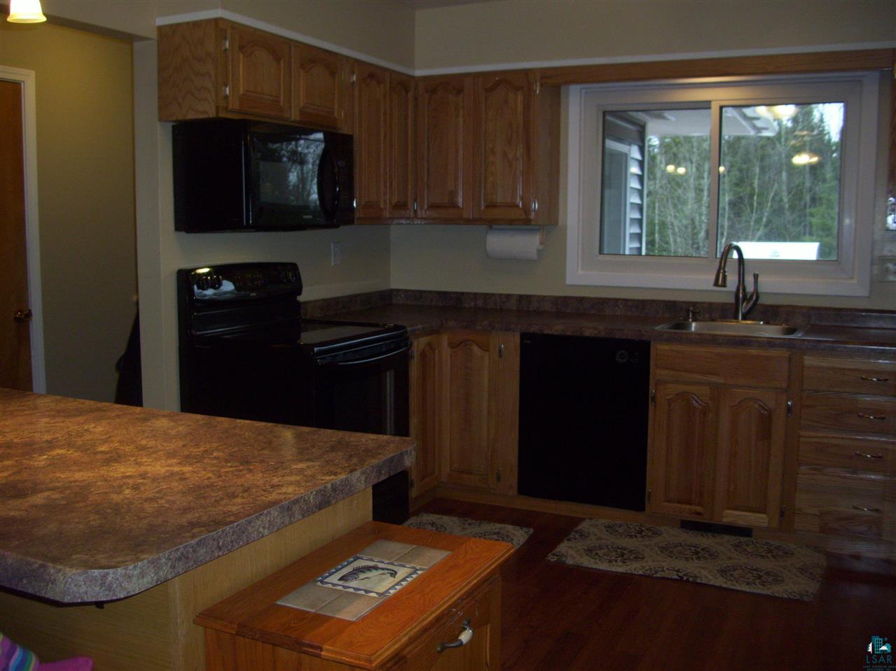 4843 Vaux Road Duluth, MN 55811 - Photo 3 of 23