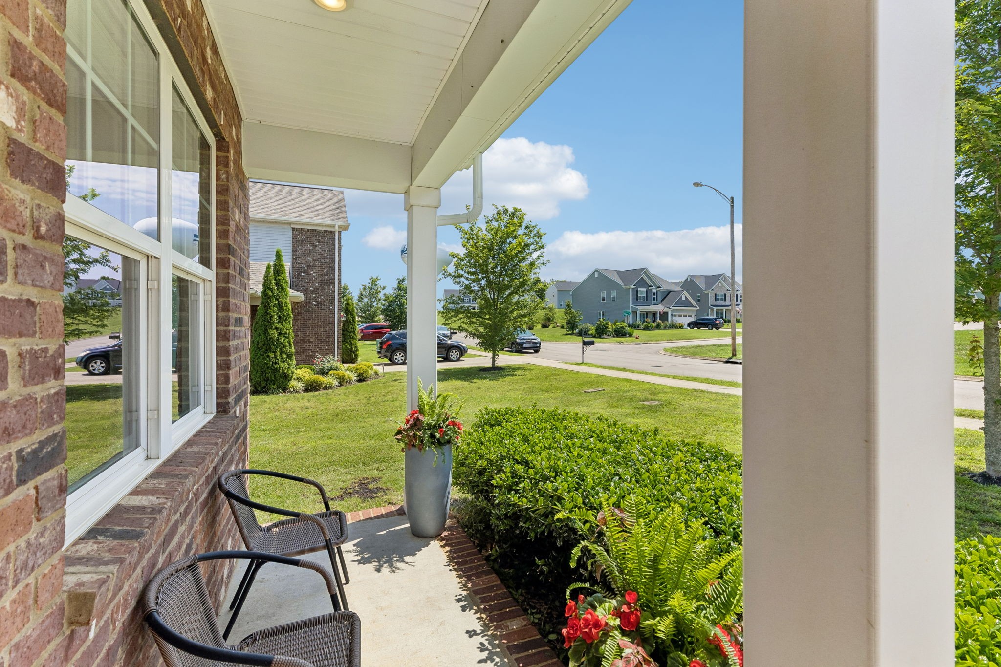 3041 Commonwealth Drive Spring Hill, TN 37174 - Photo 3 of 57