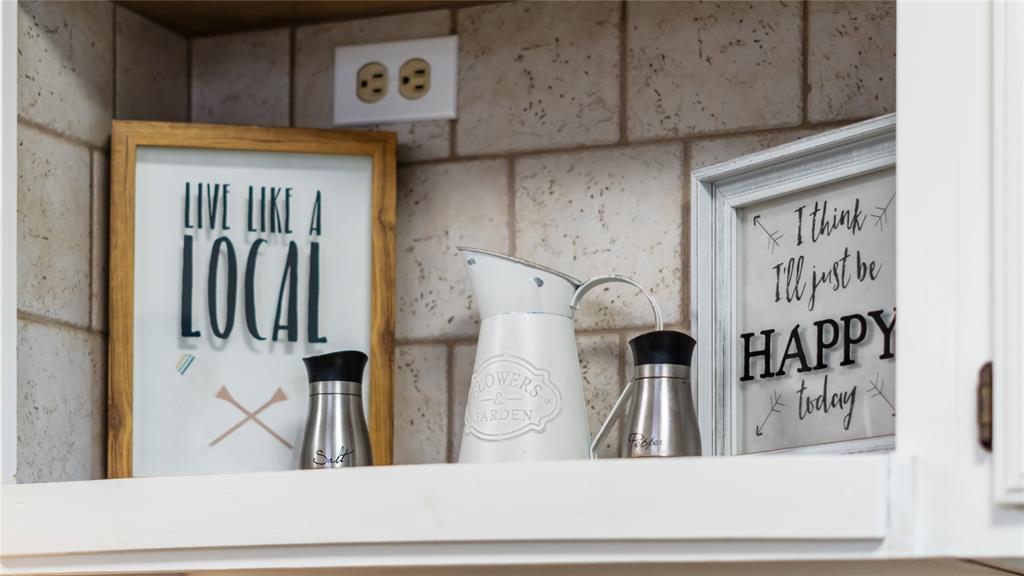 313 Post Oak Road Broken Bow, OK 74728 - Photo 8 of 40 a view of front door