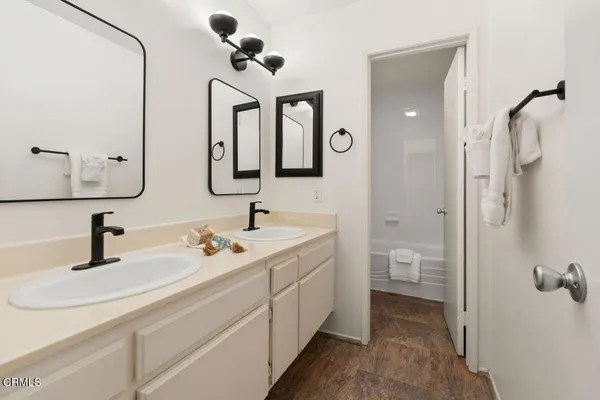 $475,000 | 15124 Campus Park Drive, Unit C, Moorpark, CA 93021