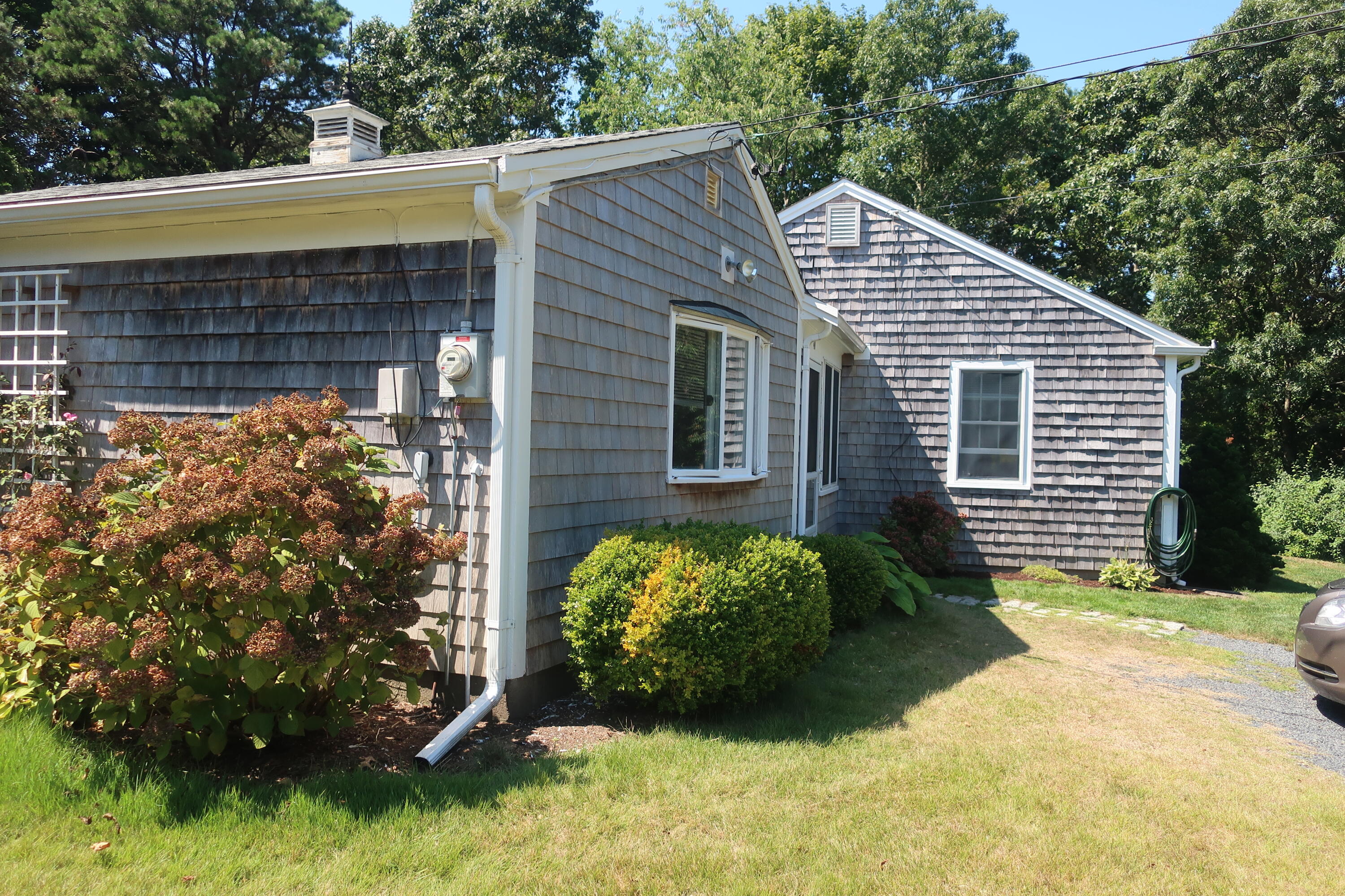 47 Sears Road East Dennis, MA 02660 - Photo 3 of 34 IMG_5685