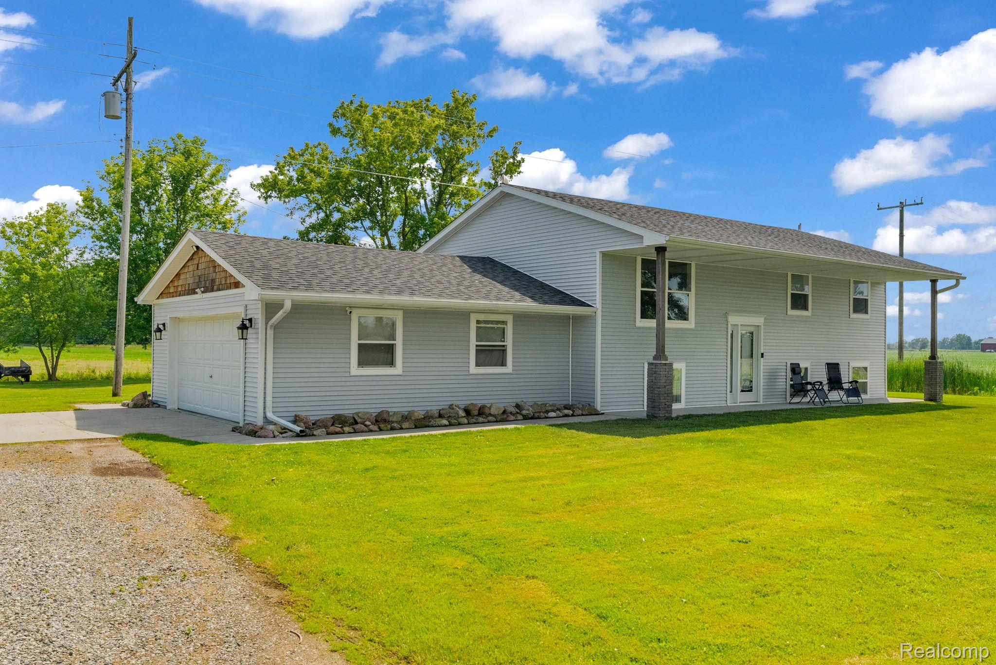 2970 Galbraith Line Road Yale, MI 48097 - Photo 3 of 47 Gallery Image 3