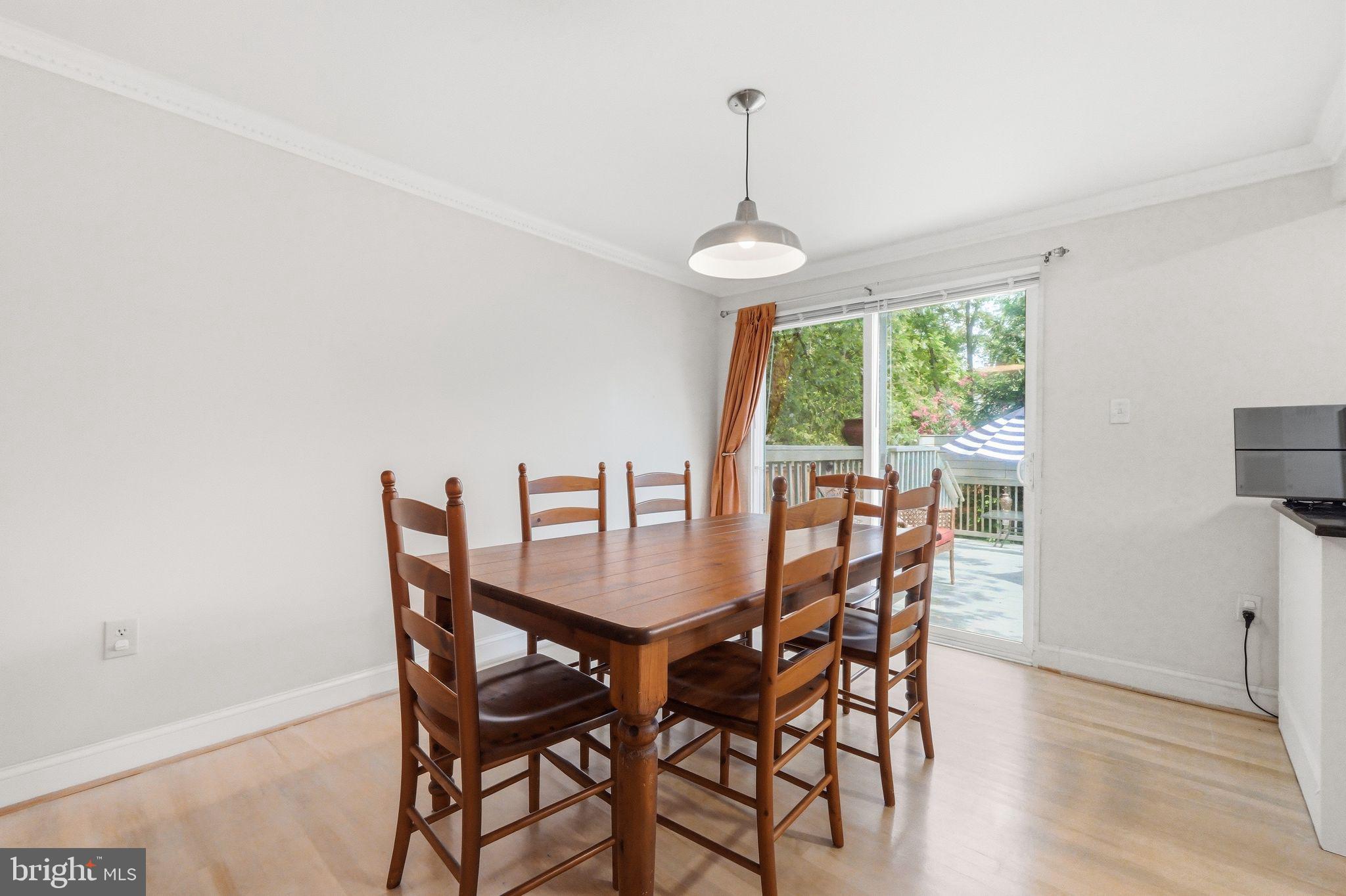 7021 Bedrock Road Alexandria, VA 22306 - Photo 8 of 40 Dining Room