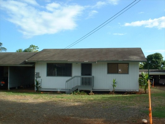 4855 A Nonou Road, Unit 4 Kapaa, HI 96746 - Photo 1 of 3 a backyard of a house with lots of green space