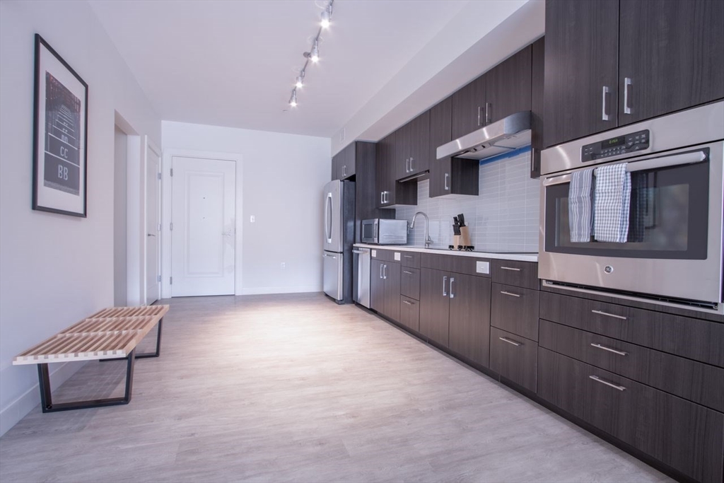 900 Beacon Street, Unit 403 Boston, MA 02215 - Photo 6 of 12
