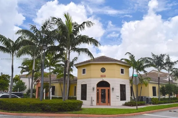 $2,350 | 17339 Northwest 7th Avenue, Unit 504, Miami Gardens, FL 33169