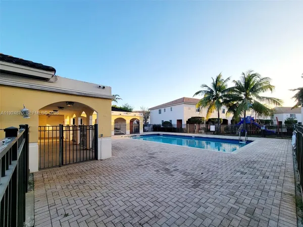 $2,350 | 17339 Northwest 7th Avenue, Unit 504, Miami Gardens, FL 33169