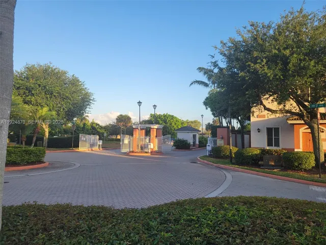 $2,400 | 17339 Northwest 7th Avenue, Unit 504, Miami Gardens, FL 33169