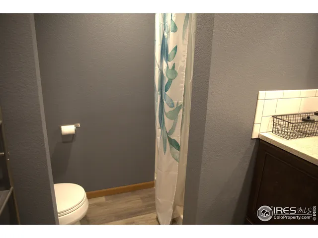 a bathroom with a toilet
