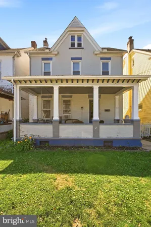 $299,900 | 507 Walnut Street, Catasauqua, PA 18032