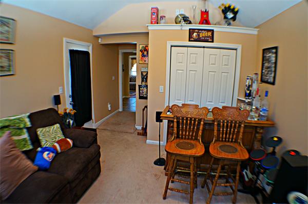 6 Stoneybrook Road Methuen, MA 01844 - Photo 11 of 18 Gallery Image 11