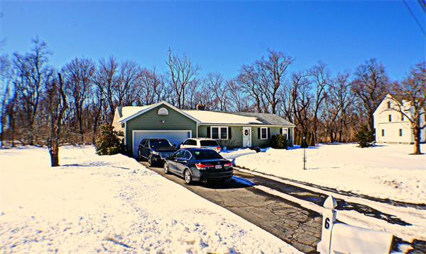 6 Stoneybrook Road Methuen, MA 01844 - Photo 2 of 18 Gallery Image 2
