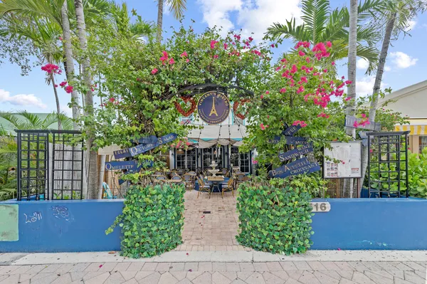 $2,300 | 511 Lucerne Avenue, Unit 315, Lake Worth Beach, FL 33460