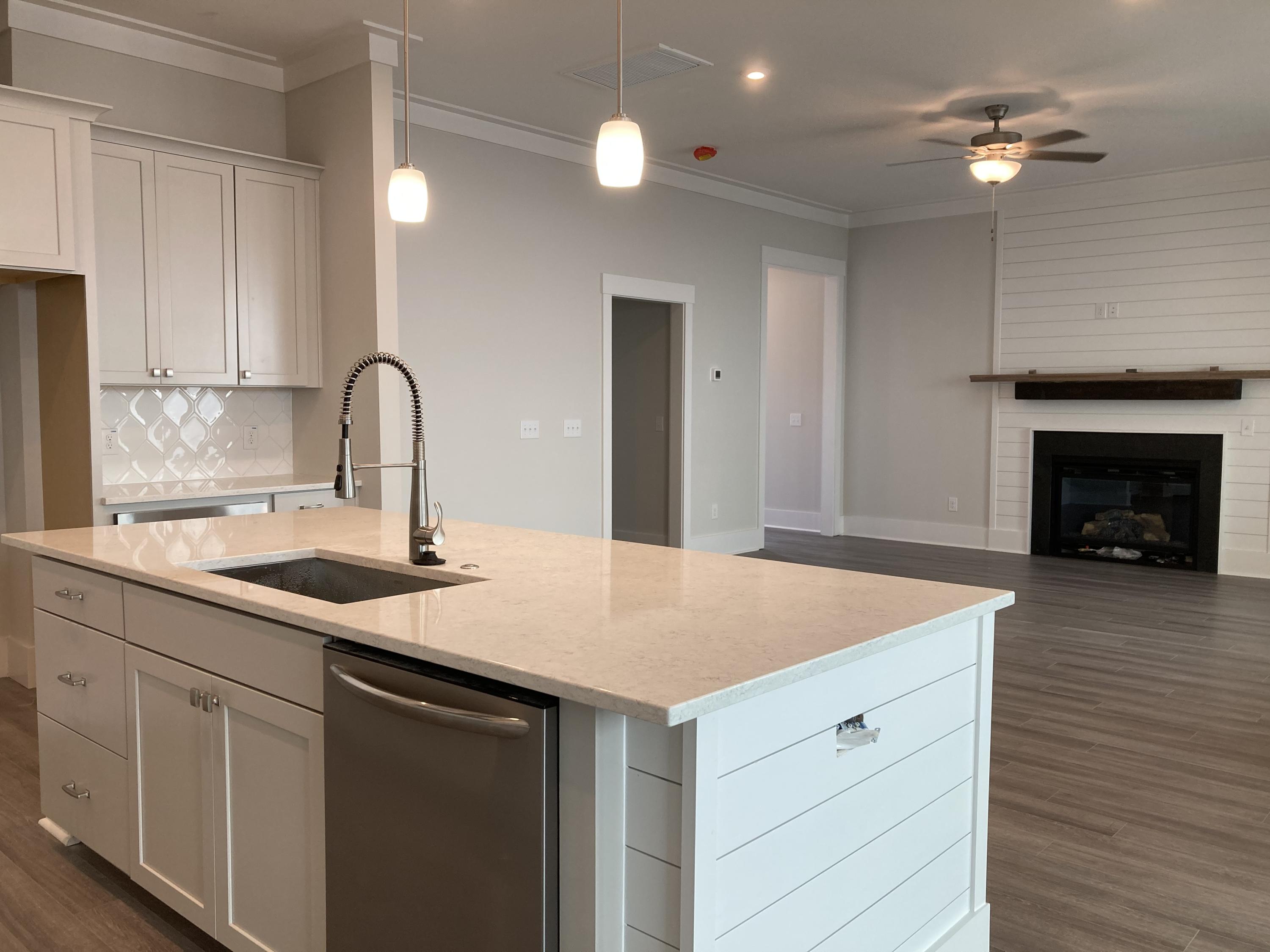 1278 Max Lane Mount Pleasant, SC 29466 - Photo 5 of 39 IMG_0027