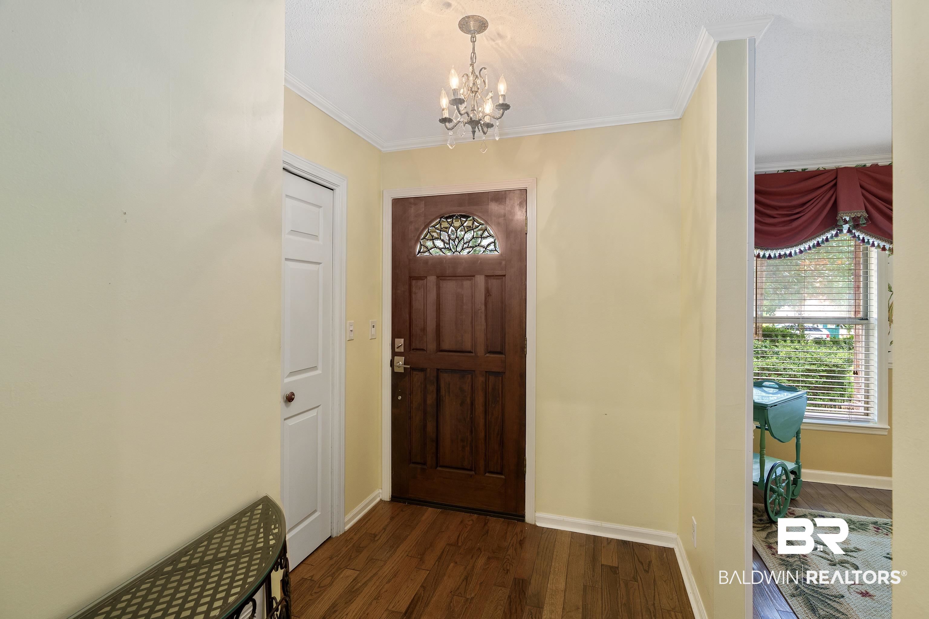 305 Beall Lane Daphne, AL 36526 - Photo 7 of 28 Foyer