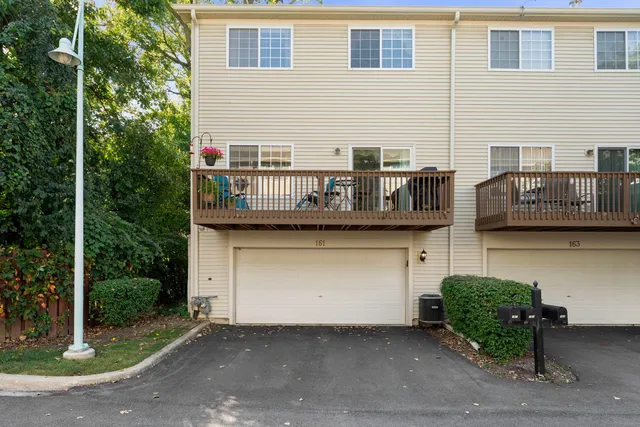 $415,000 | 161 Patrick Avenue, Willow Springs, IL 60480