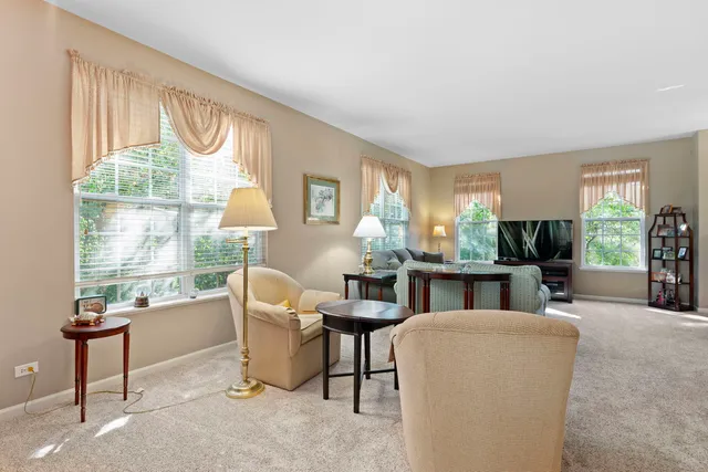 $415,000 | 161 Patrick Avenue, Willow Springs, IL 60480