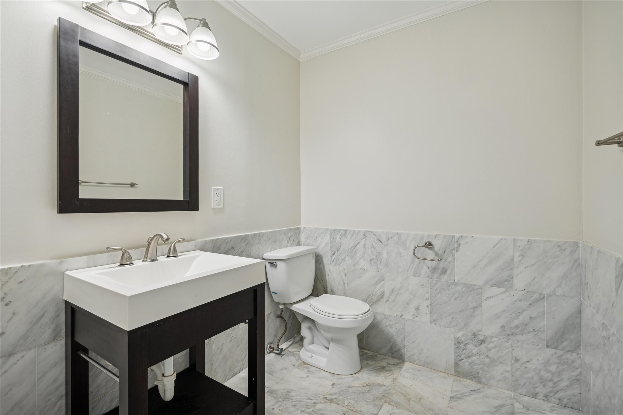 4706 Post Oak Timber Drive Houston, TX 77056 - Photo 19 of 23