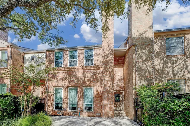 $4,750 | 4706 Post Oak Timber Drive, Houston, TX 77056