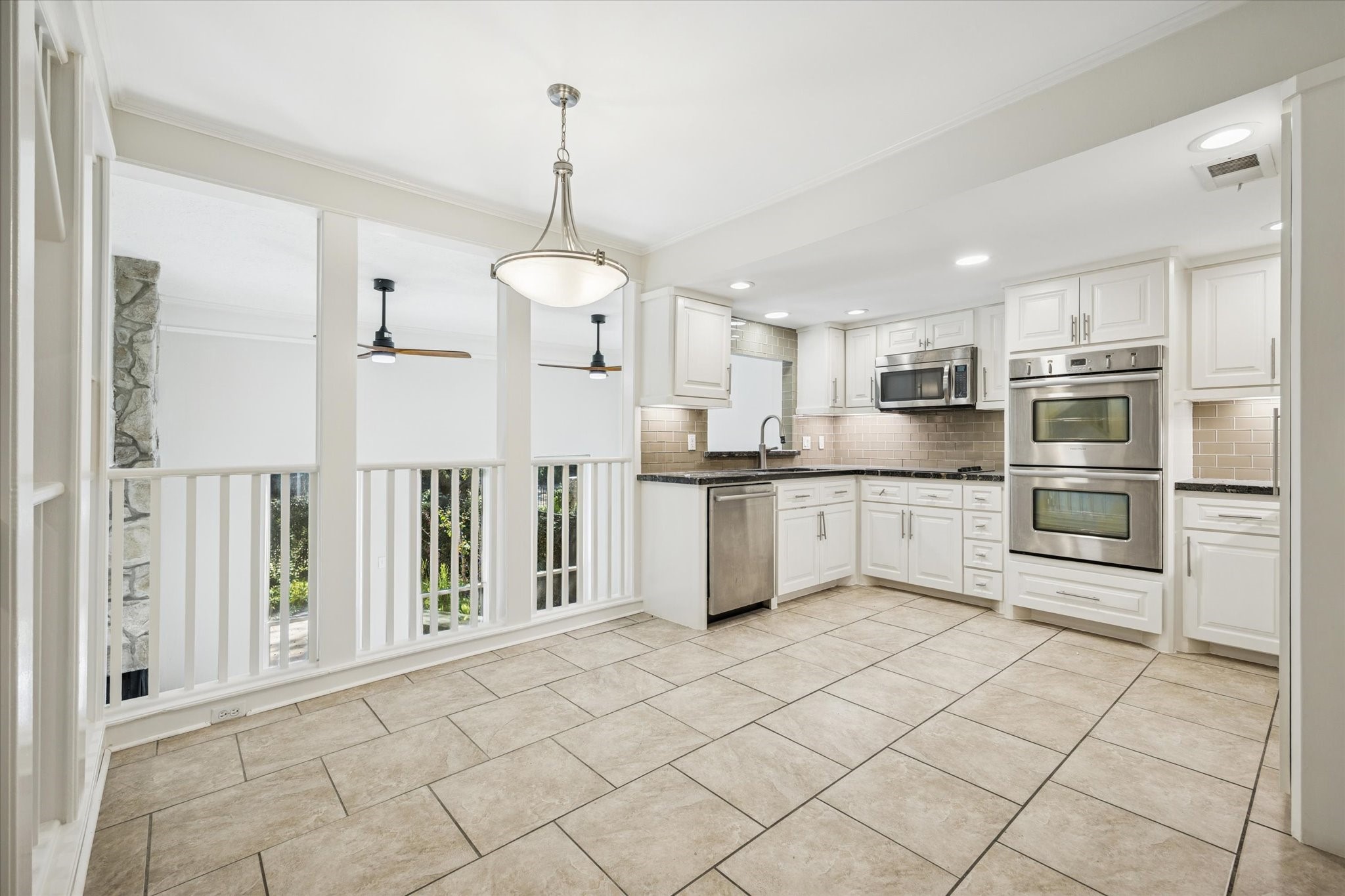 4706 Post Oak Timber Drive Houston, TX 77056 - Photo 9 of 23