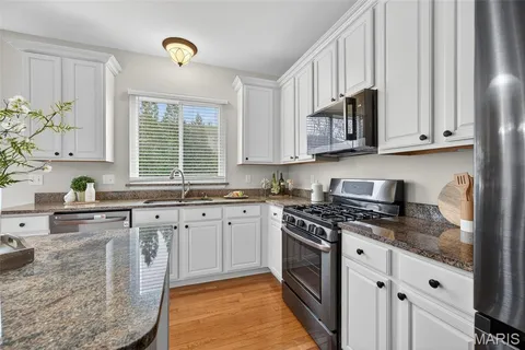 $465,000 | 1130 Spring Orchard Drive, O'Fallon, MO 63368