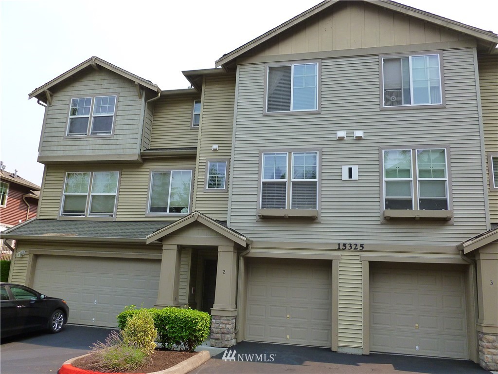 15325 Southeast 155th Place, Unit I2 Renton, WA 98058 - Photo 1 of 24 Gallery Image 1