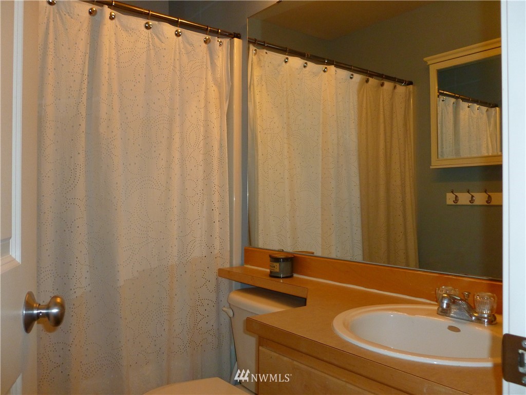 15325 Southeast 155th Place, Unit I2 Renton, WA 98058 - Photo 16 of 24 Gallery Image 16