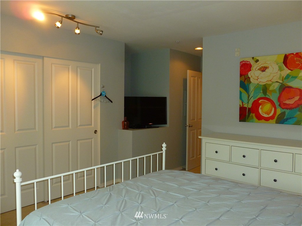 15325 Southeast 155th Place, Unit I2 Renton, WA 98058 - Photo 19 of 24 Gallery Image 19
