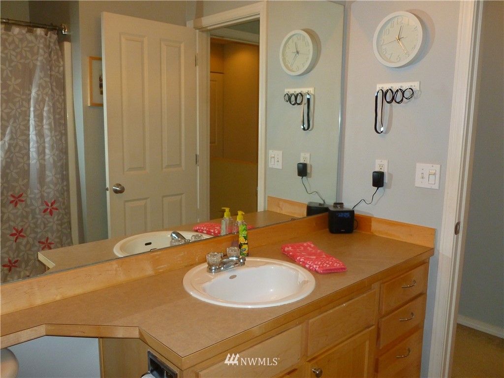 15325 Southeast 155th Place, Unit I2 Renton, WA 98058 - Photo 21 of 24 Gallery Image 21