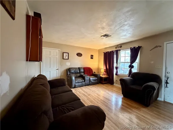 $175,000 | 2099 East Gardner Lane, Madison, IN 47250