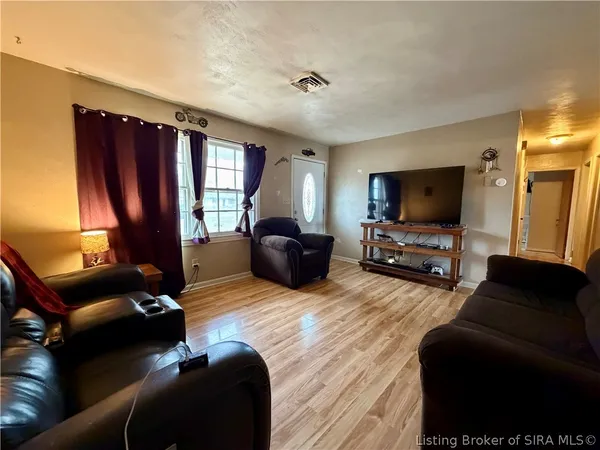 $175,000 | 2099 East Gardner Lane, Madison, IN 47250