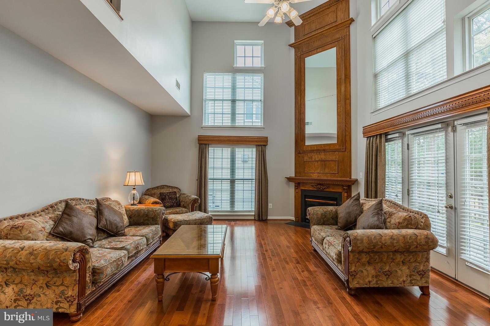 43553 Dempsey Lane Chantilly, VA 20152 - Photo 4 of 30 a living room with furniture and a large window