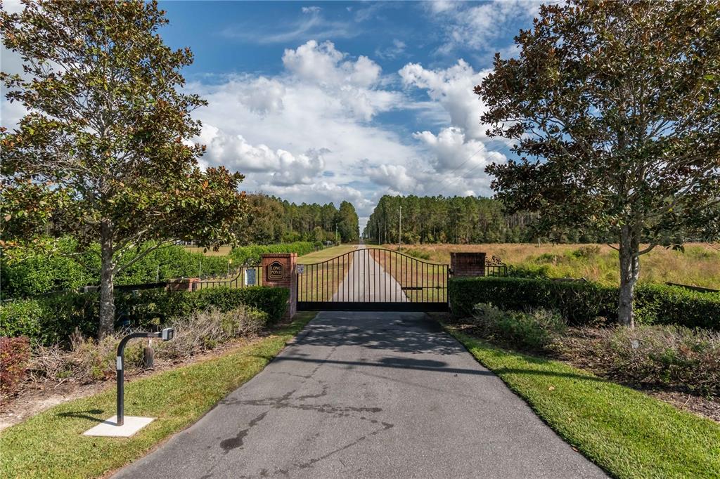 Northwest 116th Court Reddick, FL 32686 - Photo 17 of 18 a view of a garden