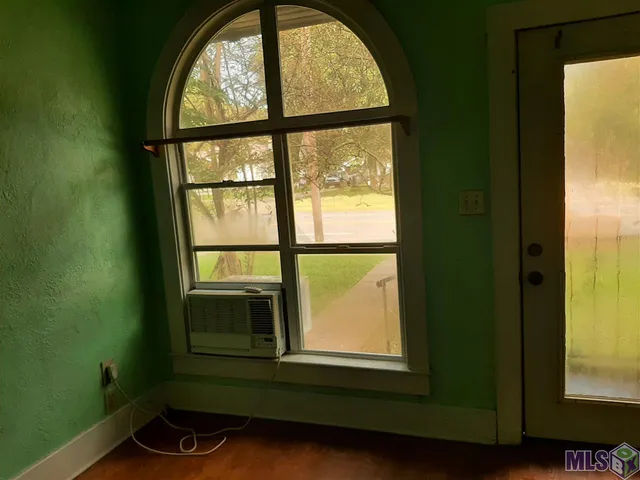 $1,250 | 2152 Stanford Avenue, Baton Rouge, LA 70808