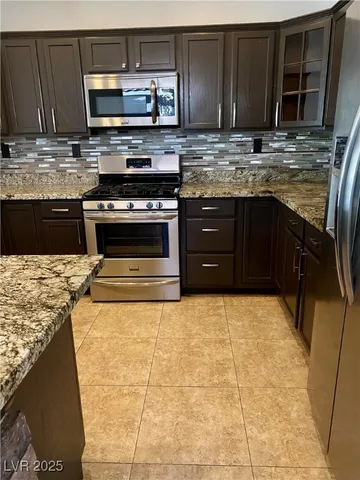 $3,120 | 300 Fancrest Street, Henderson, NV 89052