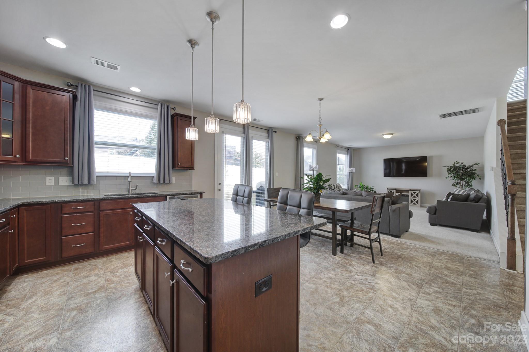 4316 Hubbard Road Charlotte, NC 28269 - Photo 11 of 46