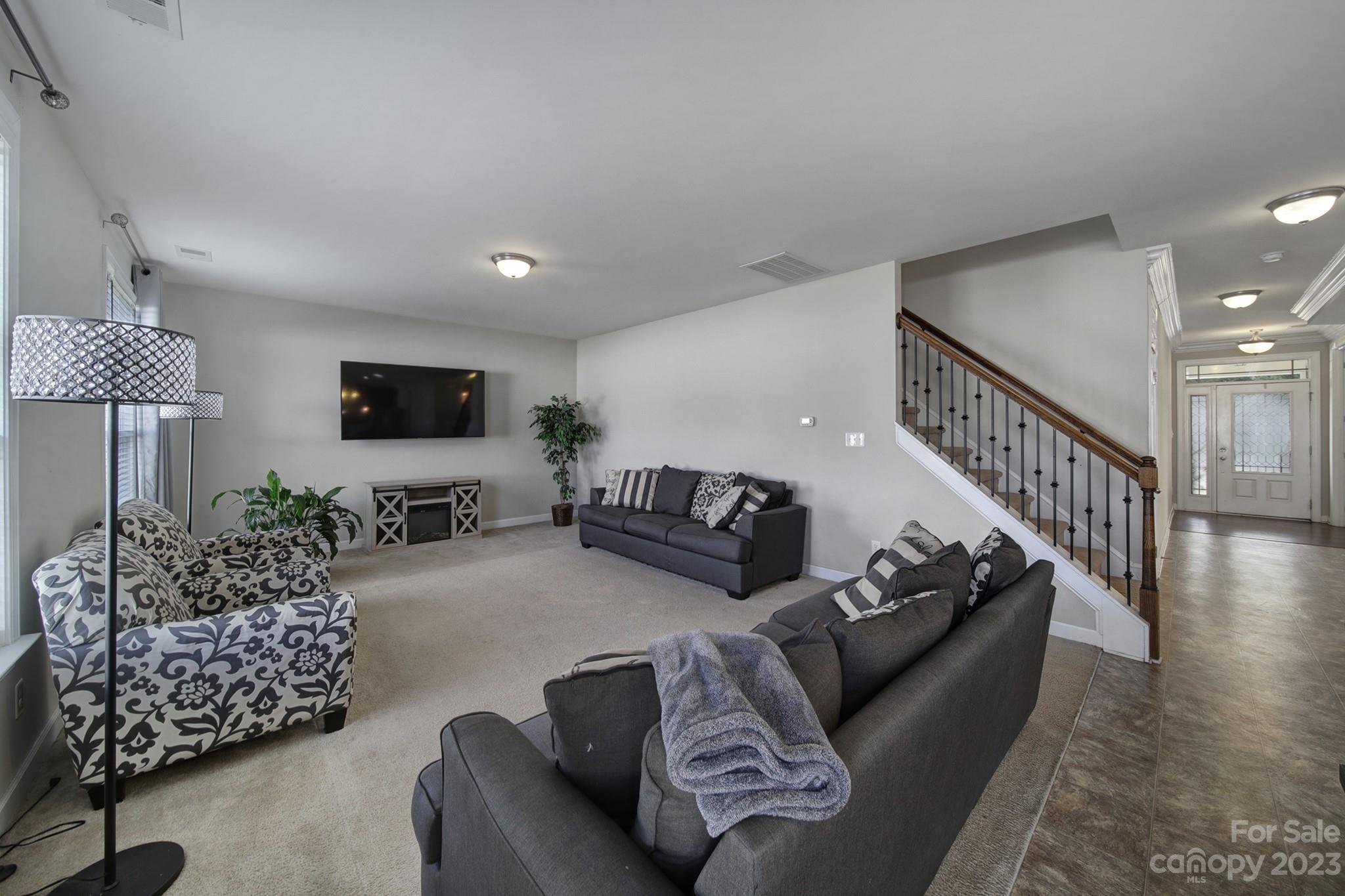 4316 Hubbard Road Charlotte, NC 28269 - Photo 17 of 46