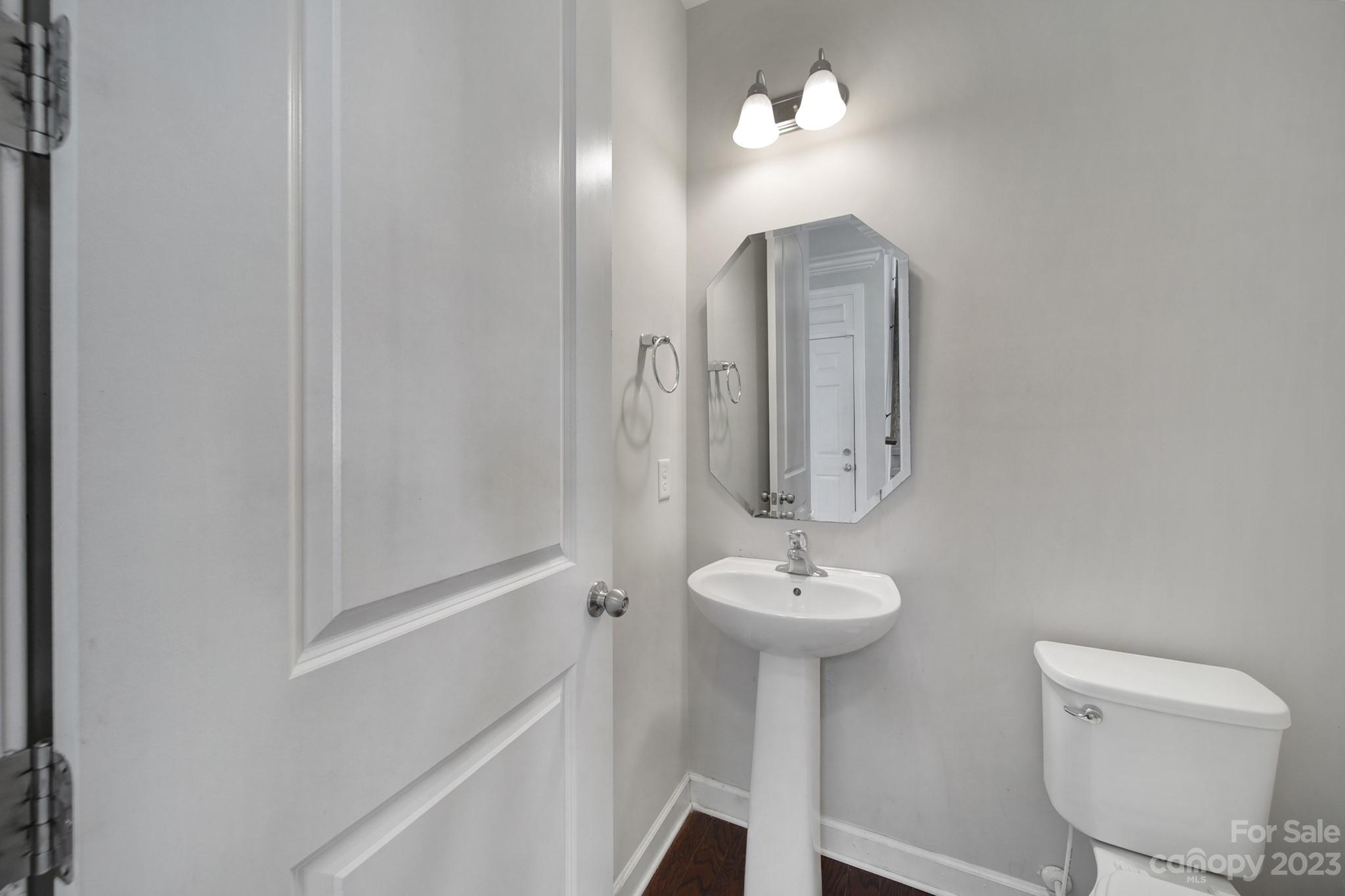 4316 Hubbard Road Charlotte, NC 28269 - Photo 18 of 46